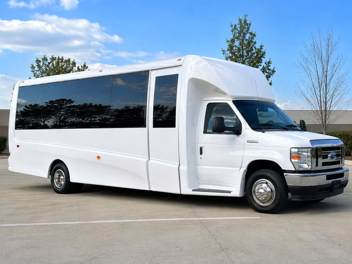 15 passenger minibus