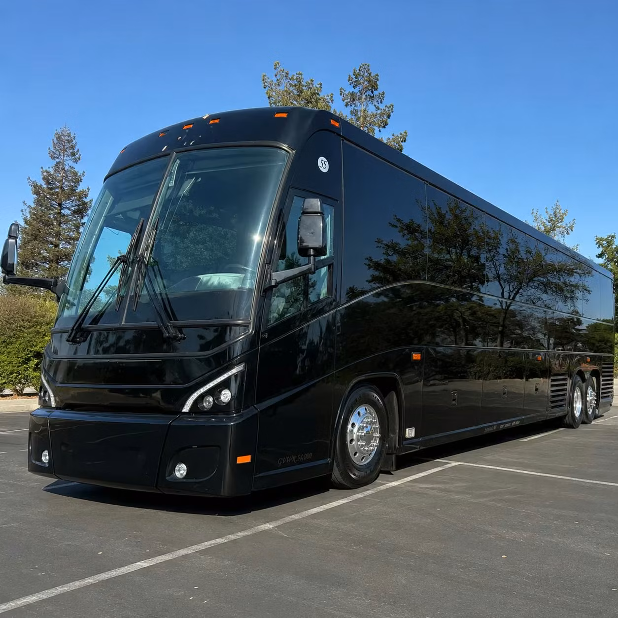 what makes orange the perfect hub for long distance group travel throughout southern california